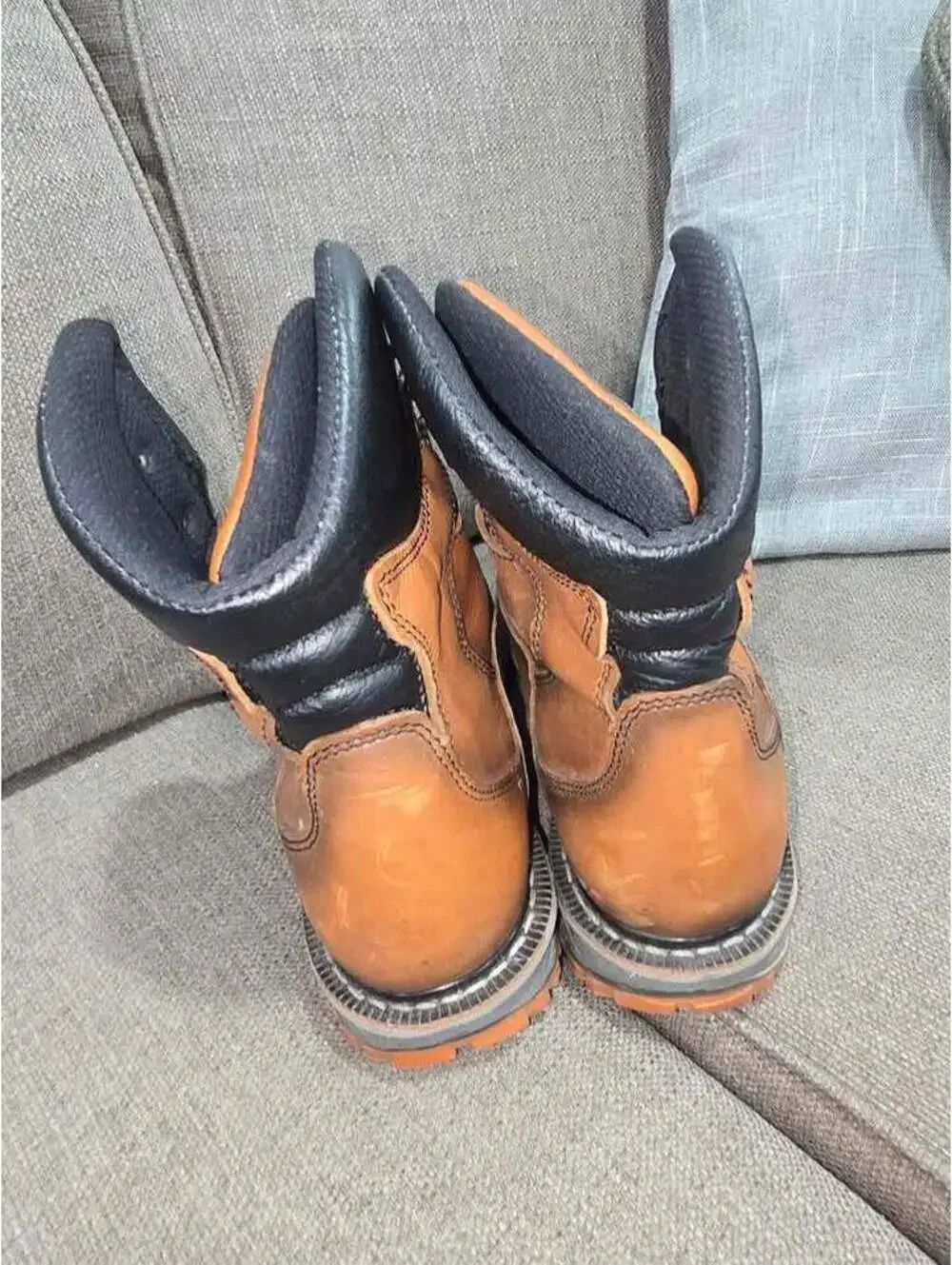Gladiator Bull - Work boots at the ankle with square tip for men Size 9.5